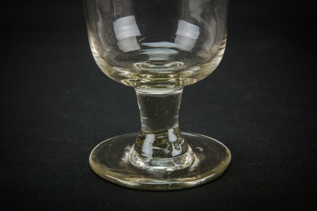 Wine rummer glass
