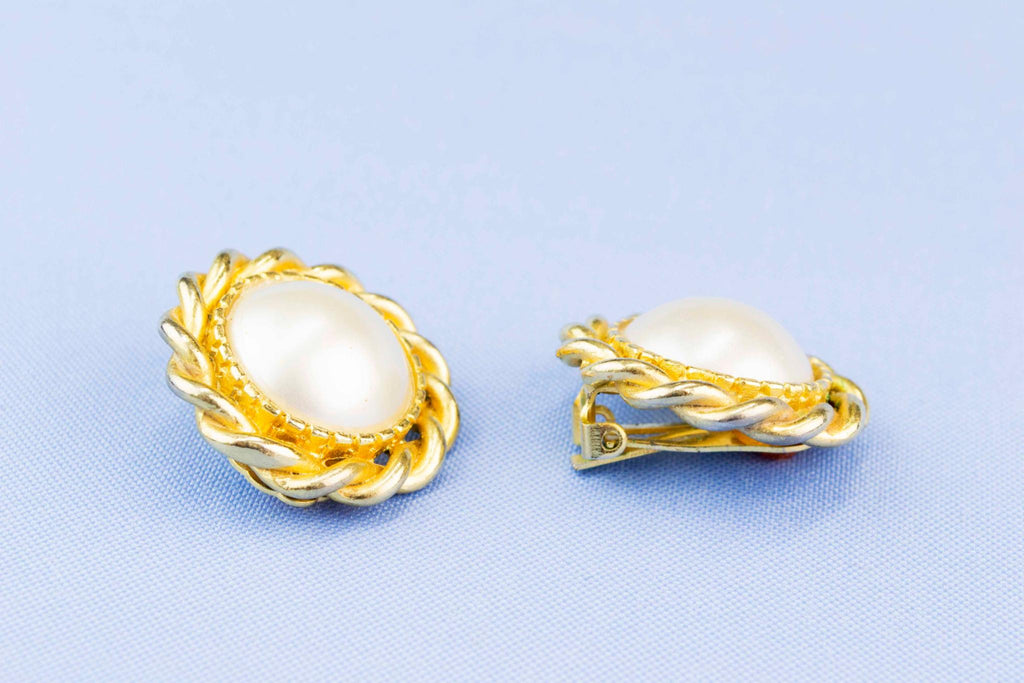 Clip Earrings Gold and Pearl Colour, English 1980s
