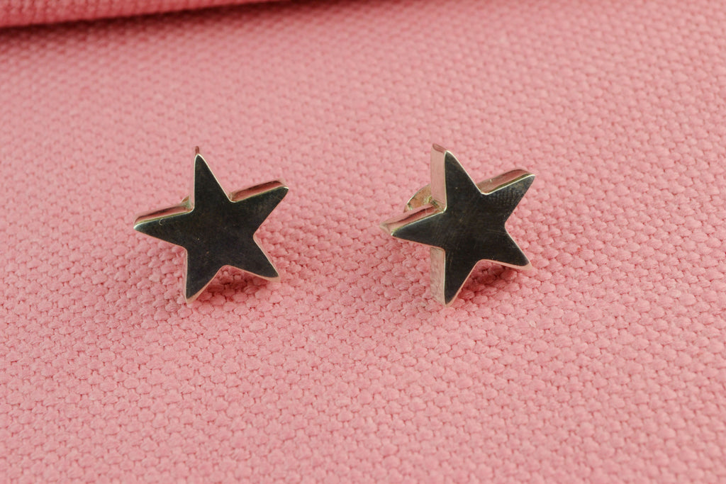 Stud Earrings Star Shaped in Sterling Silver