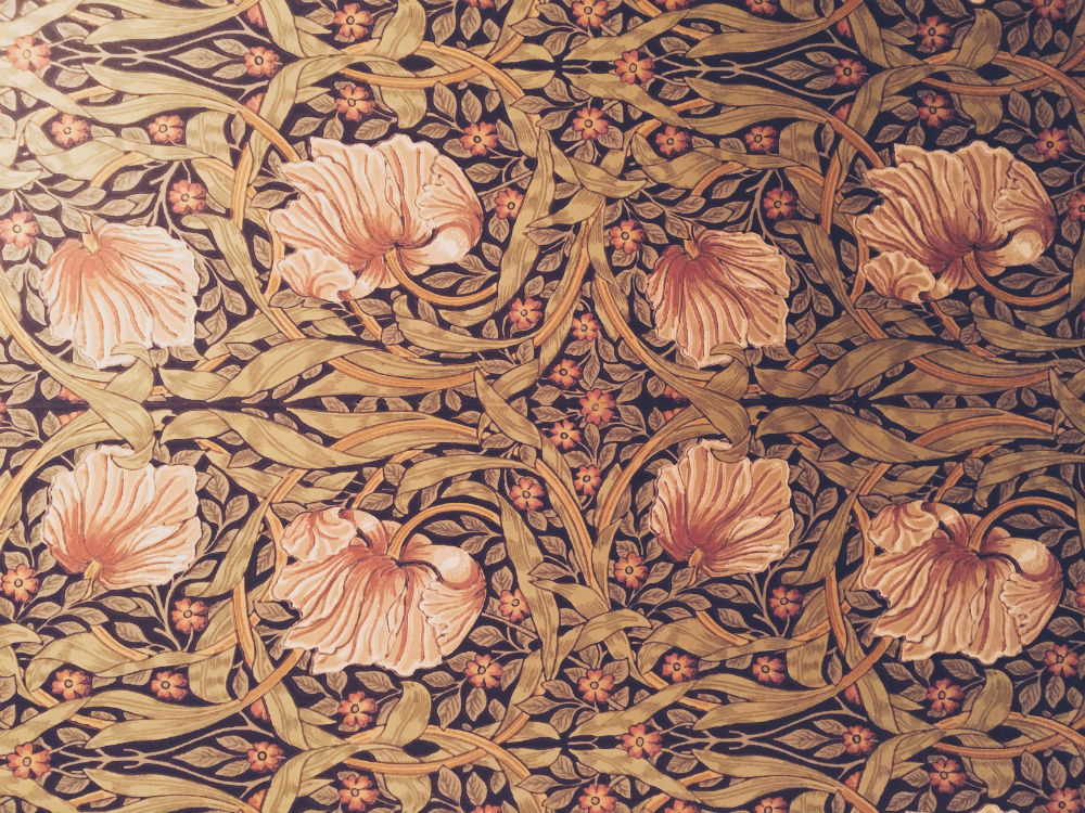 Arts & Crafts wallpaper pattern