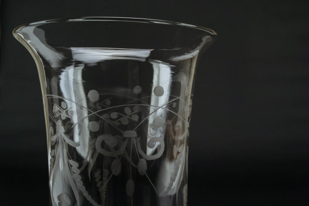 Glass serving bowl
