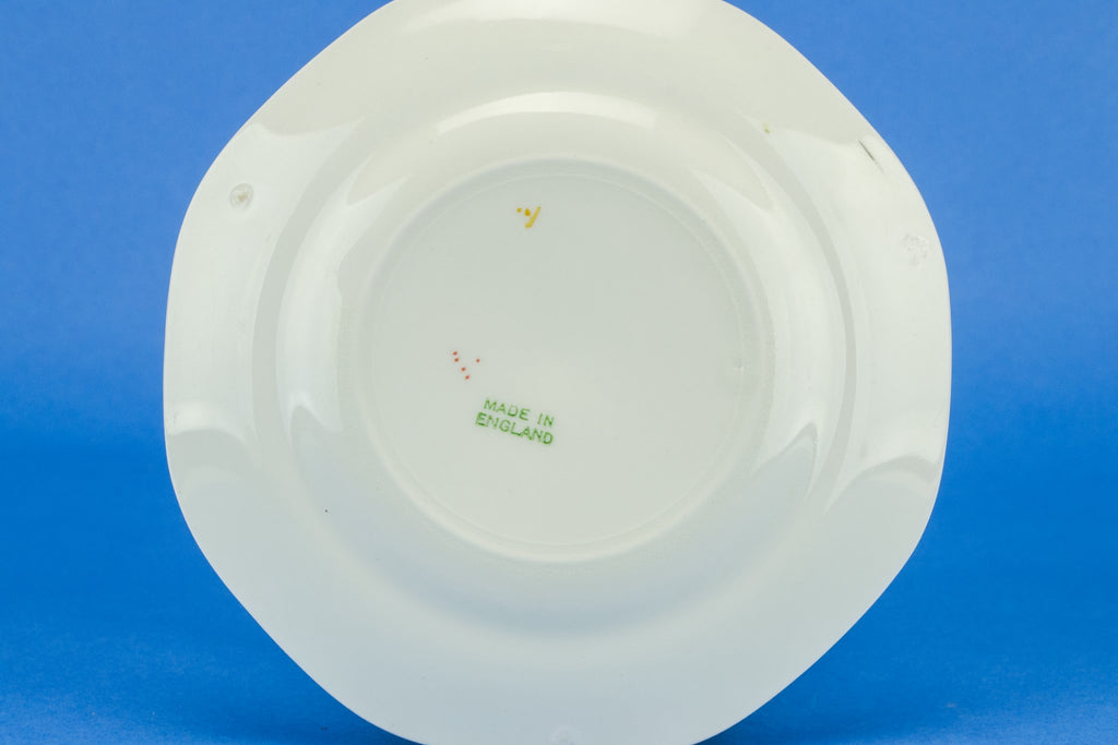 6 small colourful plates