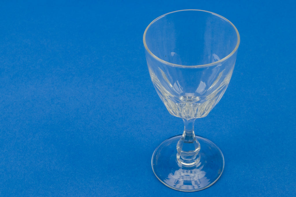 Panel cut dessert wine glass