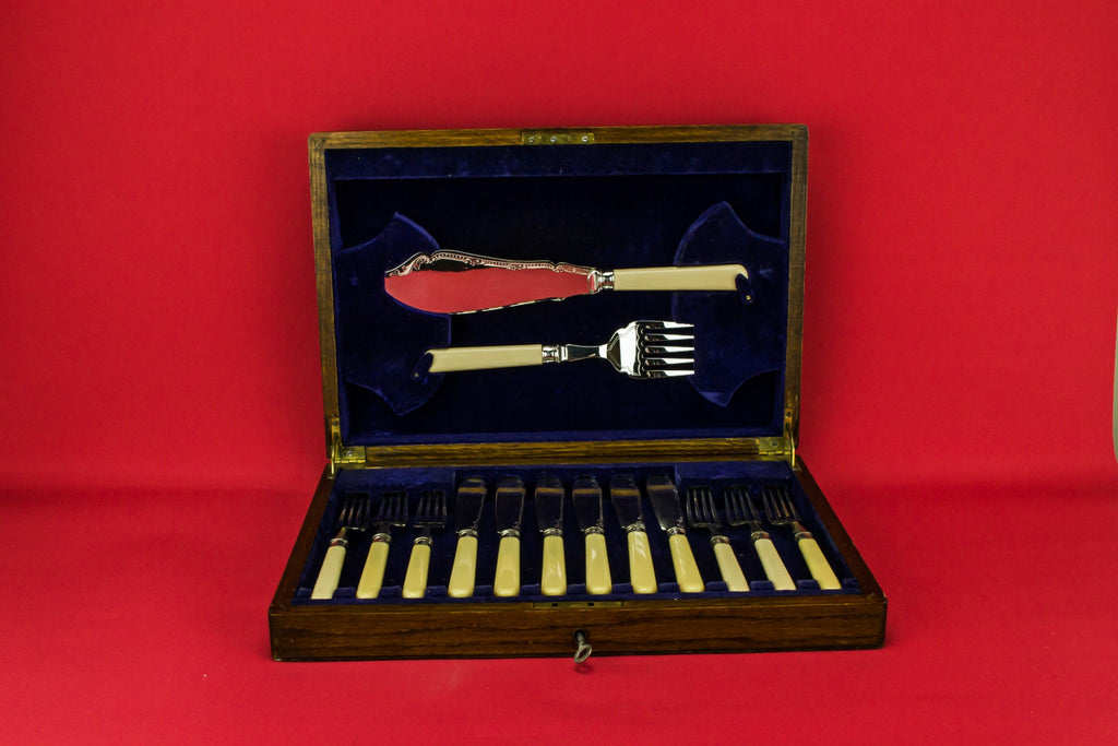 Dining cutlery canteen for 6