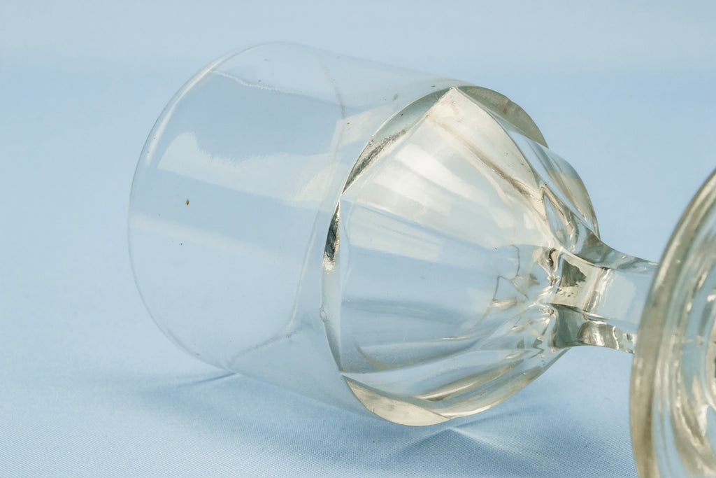 Hexagonal wine glass