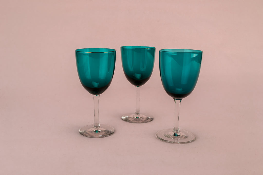 3 dessert wine glasses