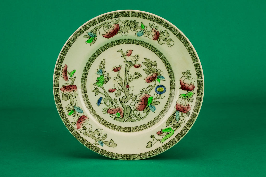 Sugar bowl on plate