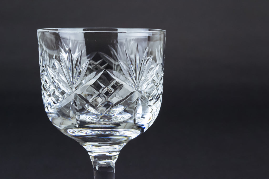 6 wine glasses