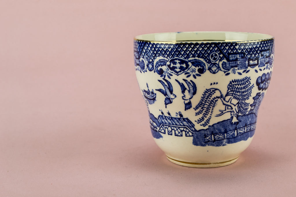 Blue and white tea set for 2