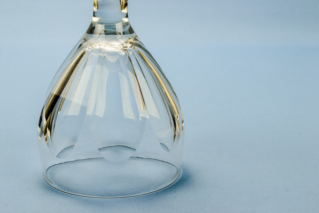 Large wine glass