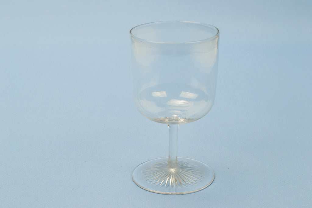 4 wine stem glasses