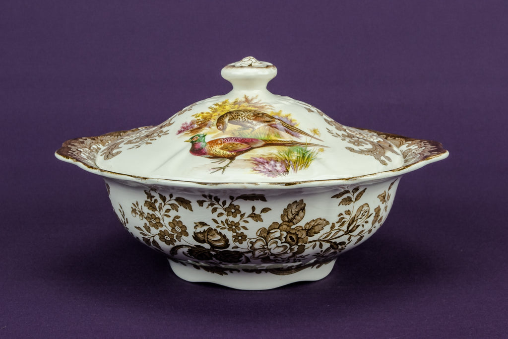 Serving tureen game series