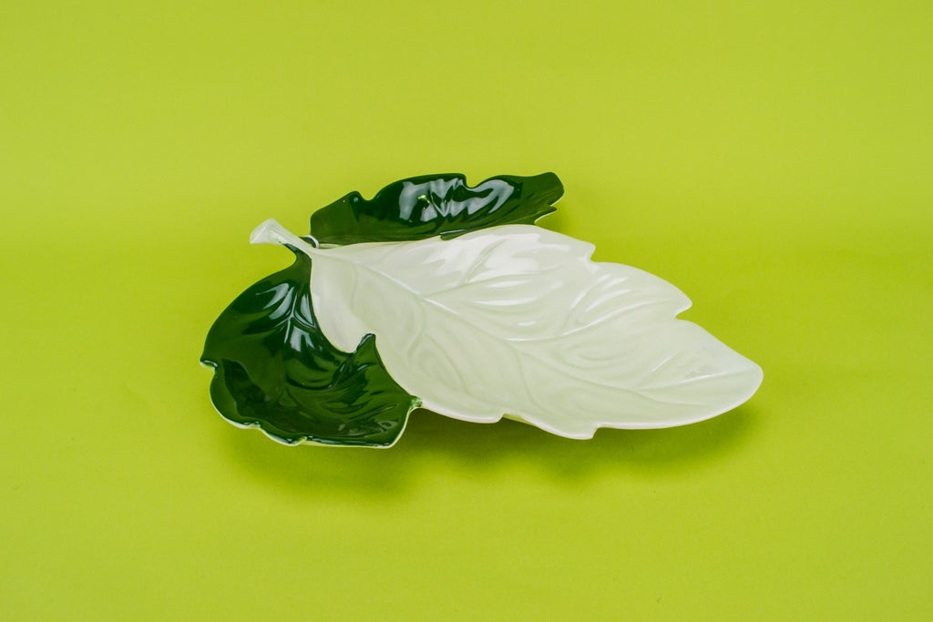 Snack serving leaf dish