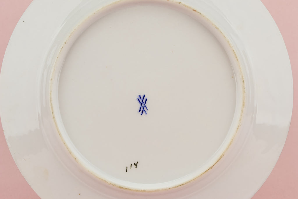 Small yellow plate