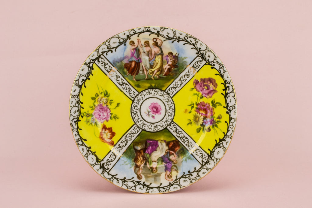 Small yellow plate
