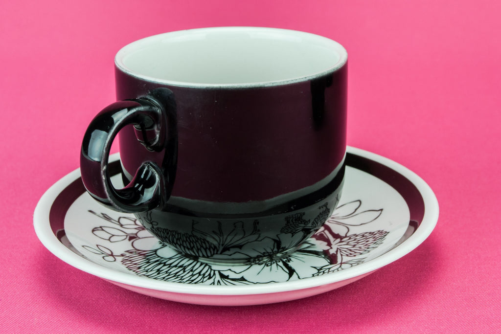 Black & white tea set for 4