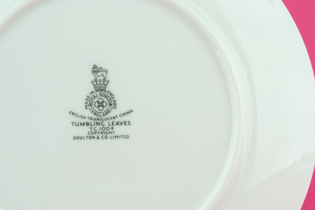 6 Modernist plates