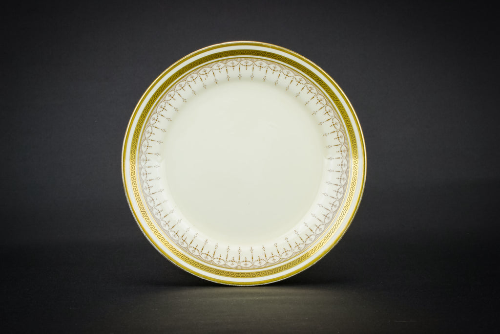 6 small gold plates