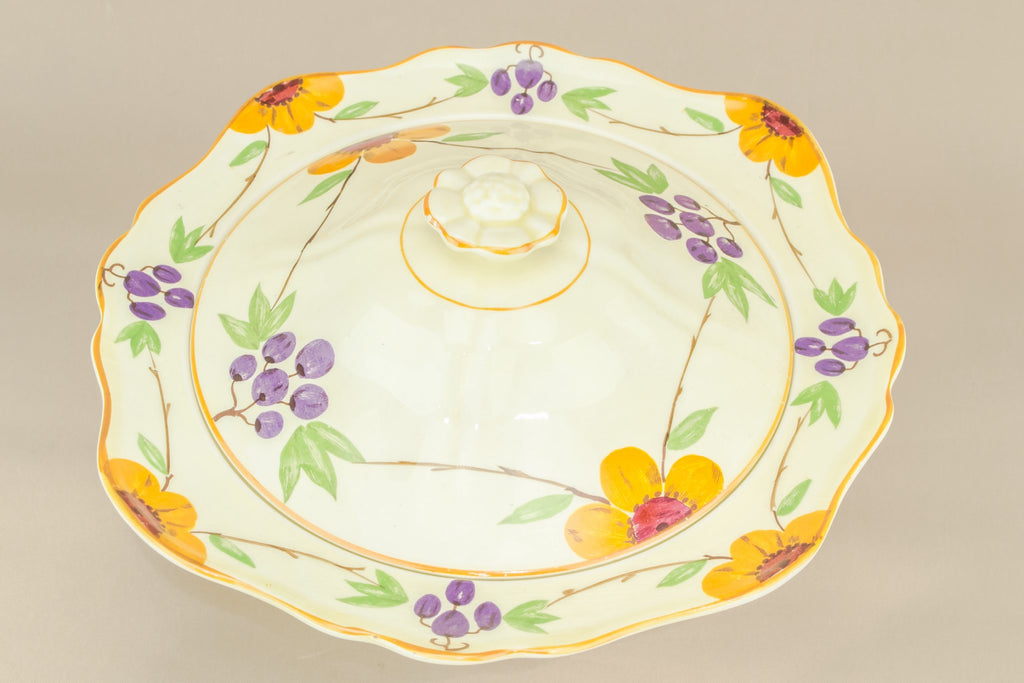 Beautiful bowl and lid