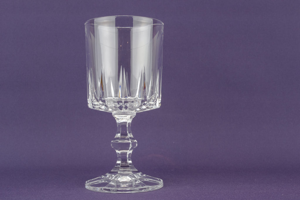 2 stem wine glasses