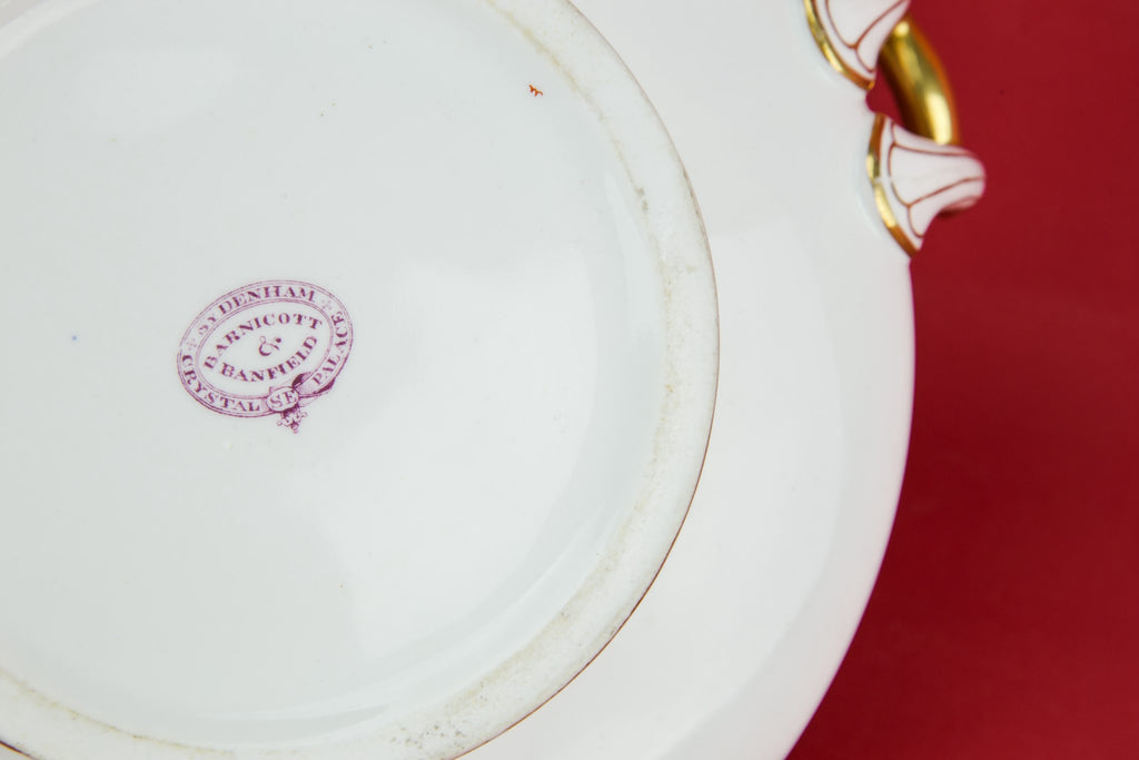 Elegant porcelain tureen