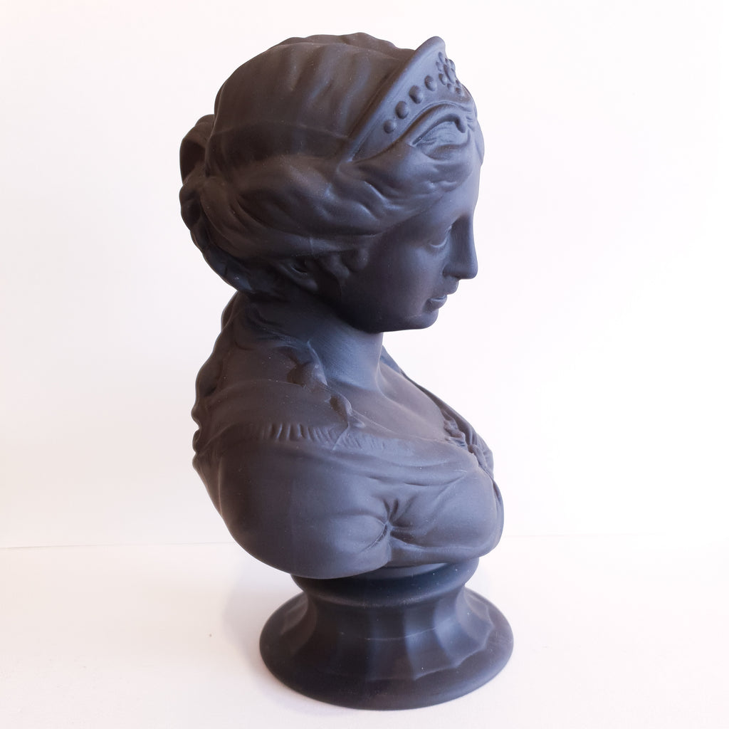 Wedgwood Venus Bust Basalt Sculpture