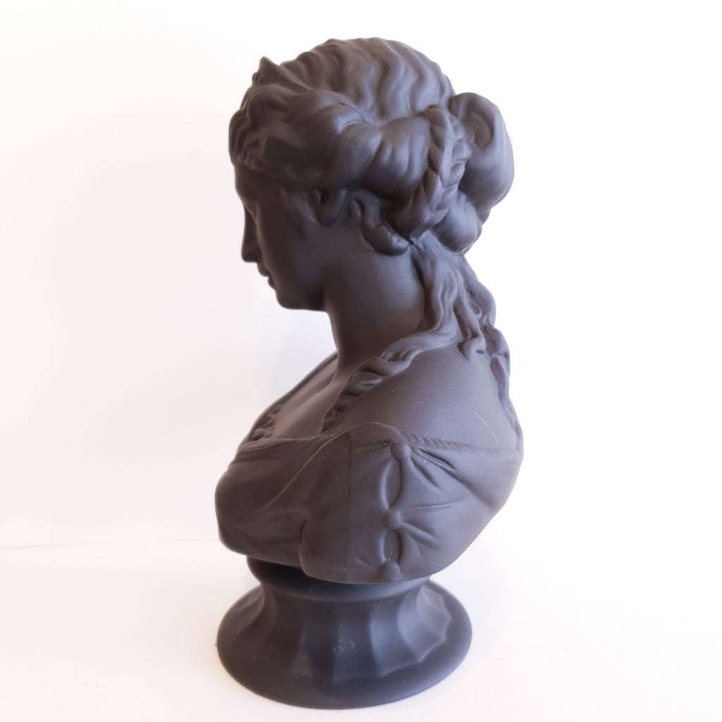 Wedgwood Venus Bust Basalt Sculpture