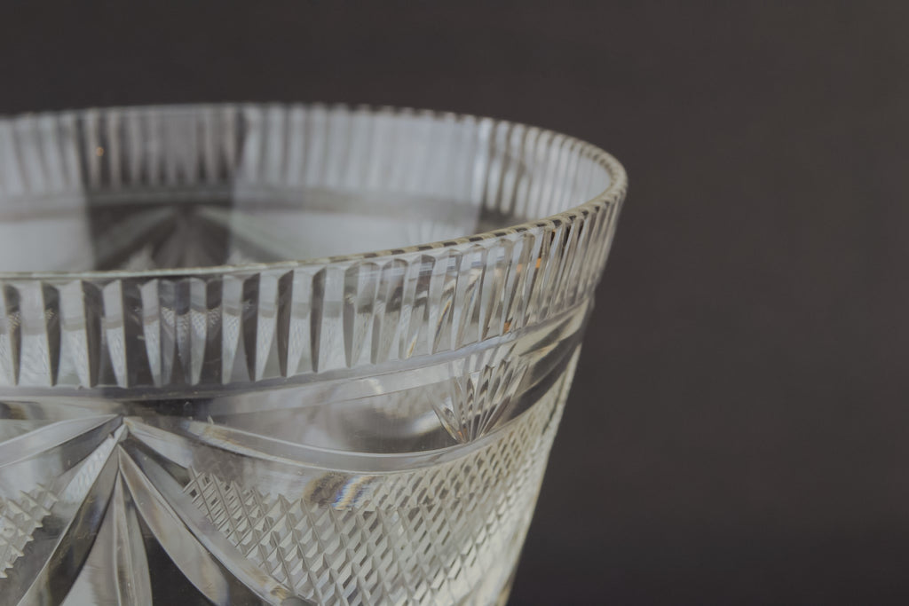 Large wine goblet