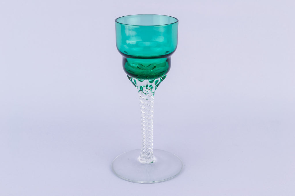 Green port stem glass