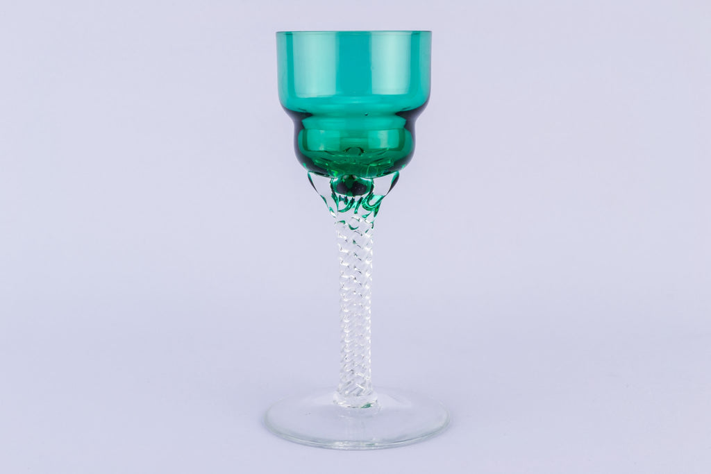 Green port stem glass