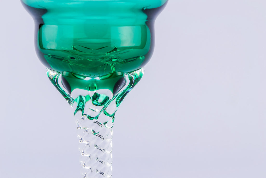 Green port stem glass