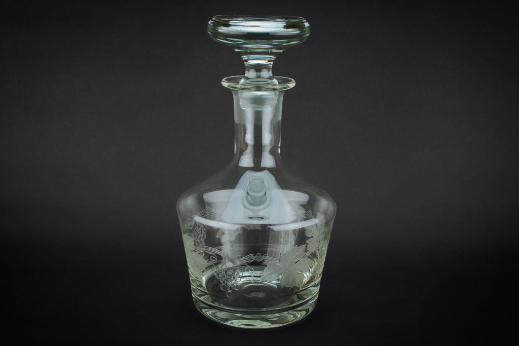 Engraved medium decanter