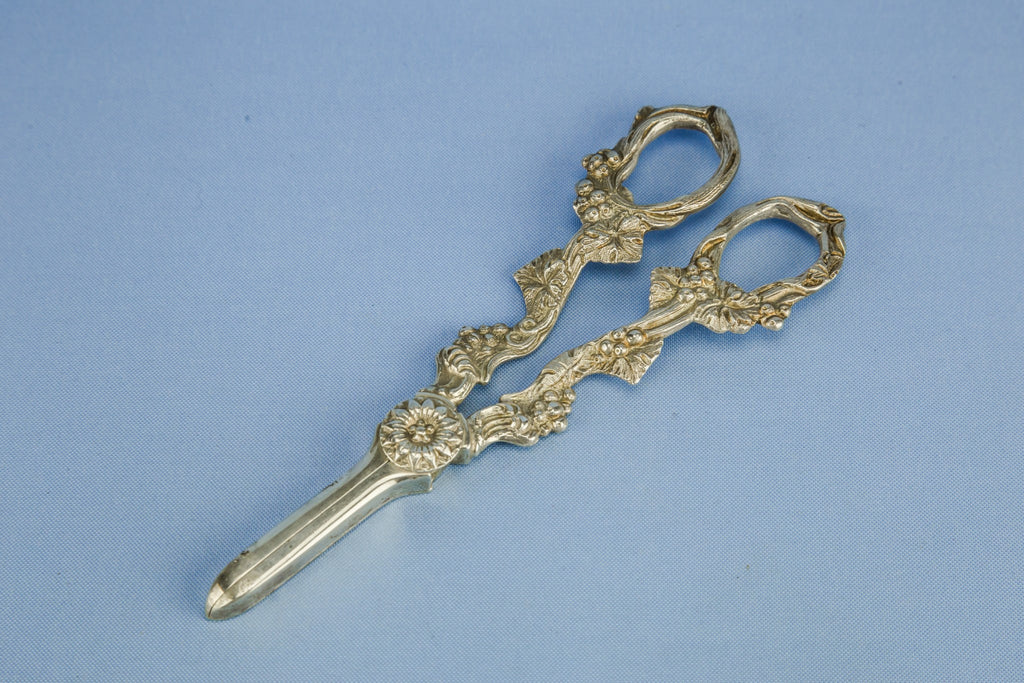 Small grape shears