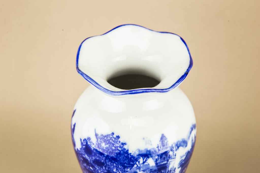 2 blue and white vases