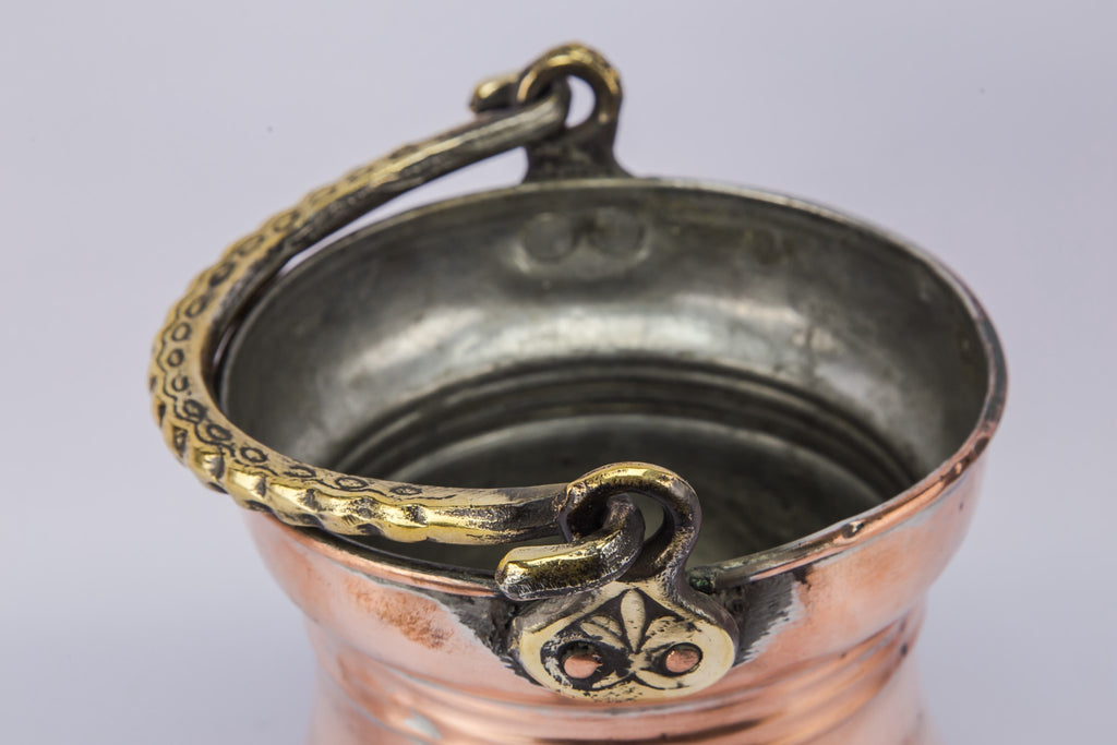 Medium copper bucket