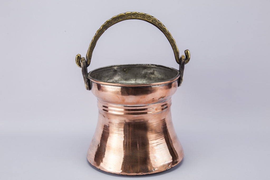 Medium copper bucket