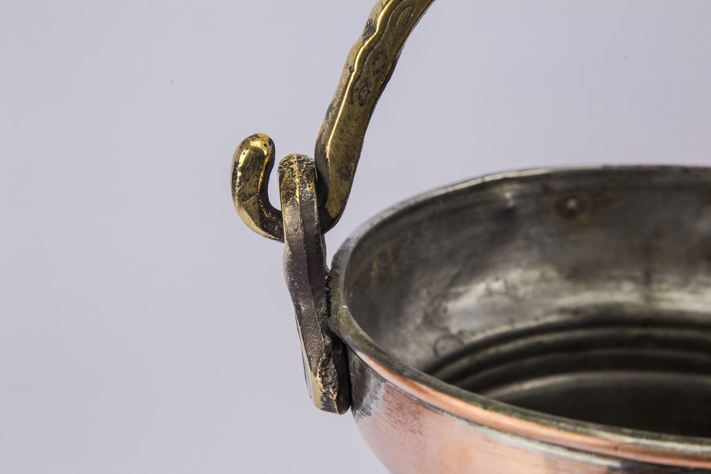 Medium copper bucket