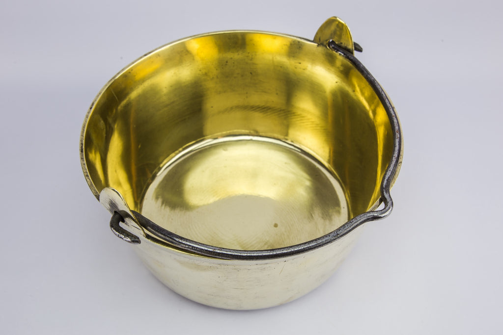 Brass cooking pan