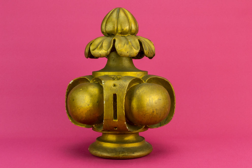 2 gilded wood finials
