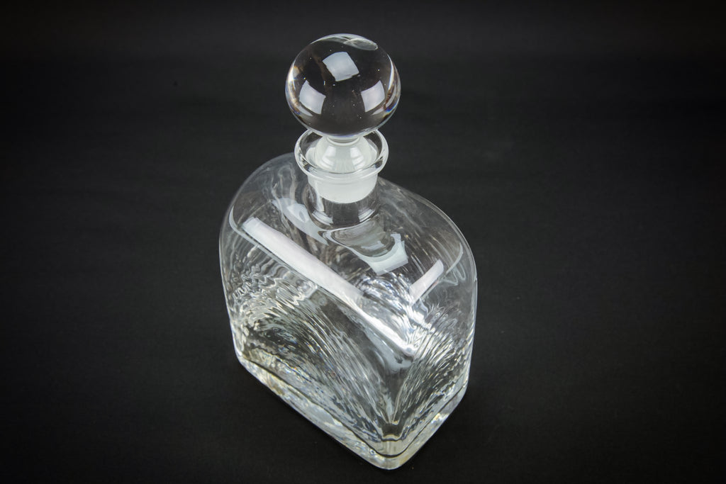 Rectangular glass decanter