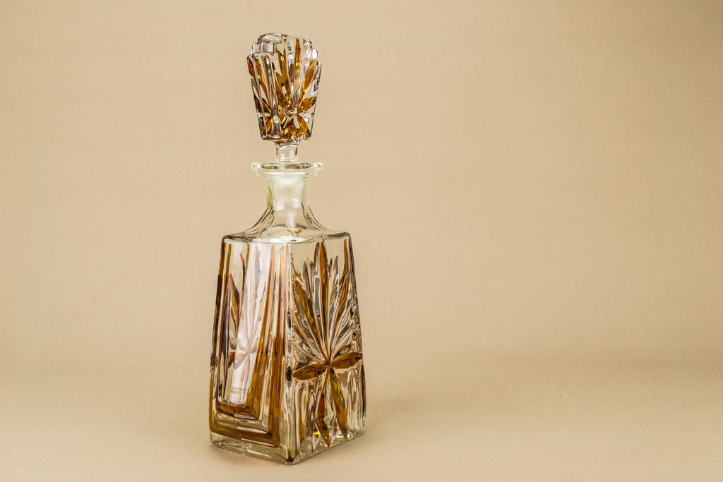 Tapered flask decanter