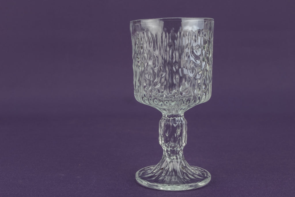 6 small wine glasses