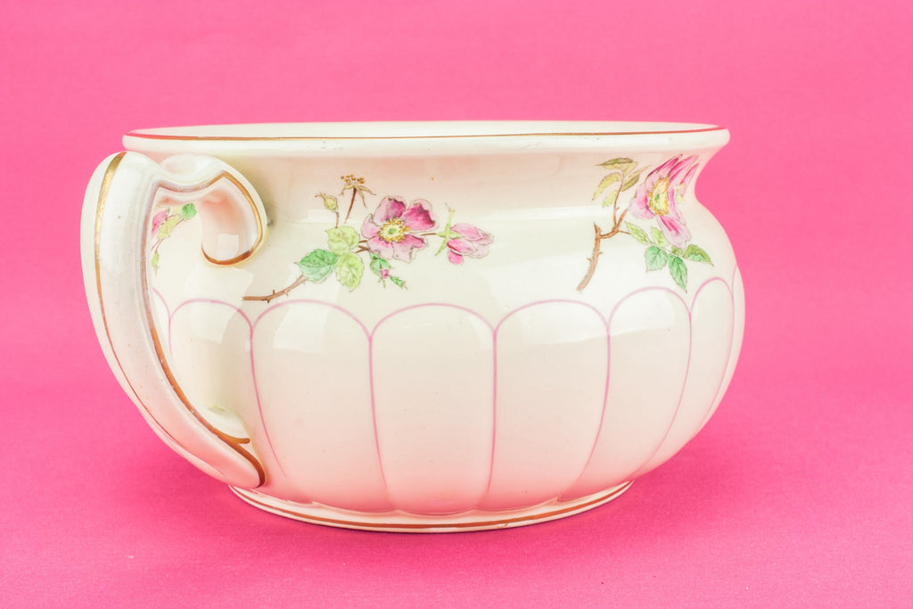 Medium pottery planter