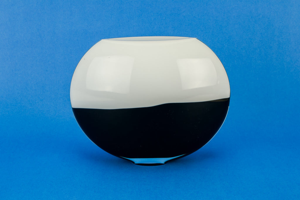 Medium globular vase