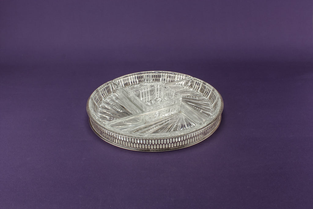 Partitioned serving dish