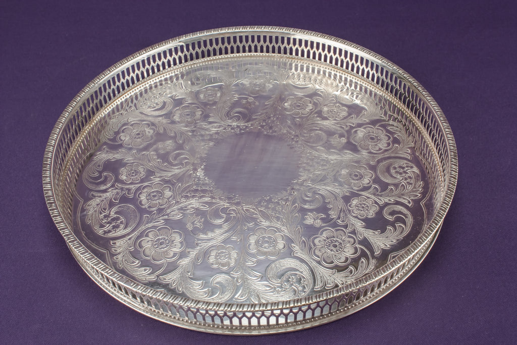 Partitioned serving dish