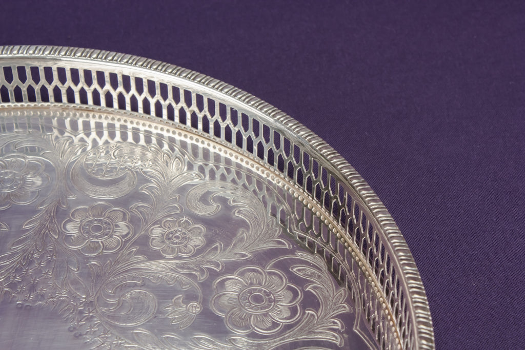 Partitioned serving dish
