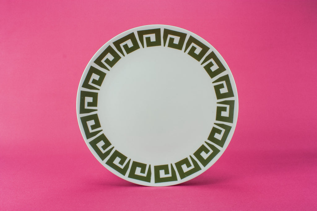 6 Modernist dinner plates