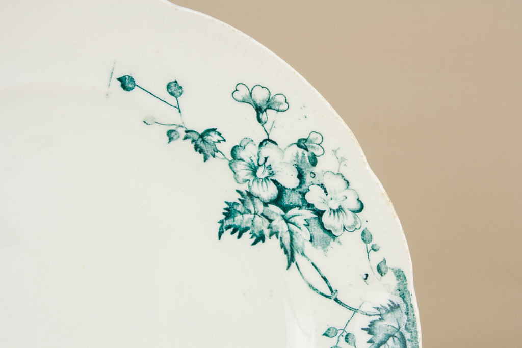 4 pottery dinner plates
