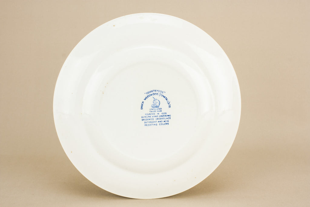 4 blue and white medium plates